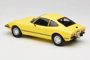 Opel GT/J Sárga Minichamps 1:18 180049021 Fém – 7. kép a 8-ből