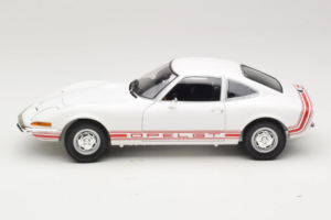 Opel GT Fehér Minichamps 1:18 180049027 Fém – 4. kép a 8-ből