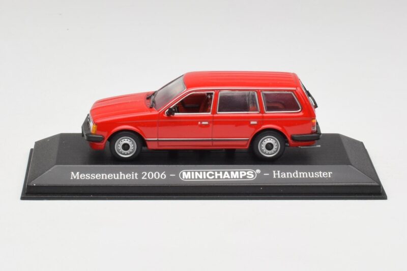 Opel Kadett D Kombi Piros Concept Minichamps 1:43 OPEL001 Fém