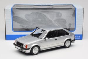 Opel Kadett D GTE Ezüst MCG 1:18 MCG18533 Fém – 6. kép a 6-ből