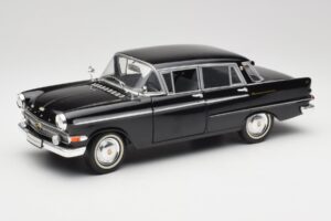 Opel Kapitan P2 Fekete Revell 1:18 08821 Fém