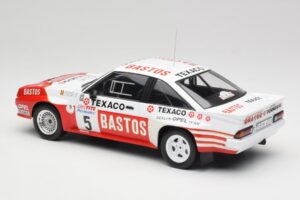 Opel Manta 400 #5 G. Colsoul Rally Ypres 1985 IXO 1:18 18RMC134 Fém – 5. kép a 6-ből