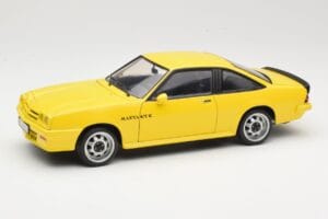 Opel Manta B GT/E Sárga Revell 1:18 08421 Fém