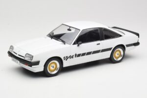 Opel Manta B Sport Fehér MCG 1:18 MCG18237 Fém