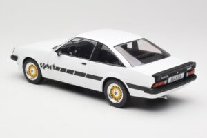 Opel Manta B Sport Fehér MCG 1:18 MCG18237 Fém – 5. kép a 6-ből