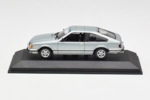 Opel Monza A Ezüst Minichamps 1:43 400045122 Fém