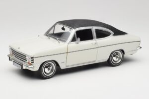 Opel Olympia A Coupe Fehér Fekete Revell 1:18 8446 Fém