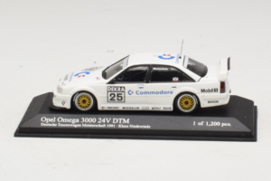 Opel Omega 3000 24V #25 K. Niedzwiedz DTM 1991 Minichamps 1:43 400914425 Fém