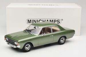 Opel Rekord C Green Metallic Minichamps 1:18 107047000 Gyanta – 6. kép a 6-ből