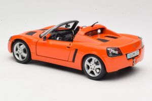 Opel Speedster Narancssárga Maisto 1:18 31615 Fém – 7. kép a 8-ből