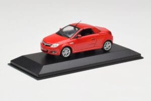 Opel Tigra TwinTop Magma Piros Minichamps 1:43 B24910027T Fém – 2. kép a 4-ből