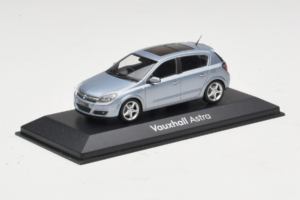 Opel Astra H Blue Metallic Minichamps 1:43 ASTRA004 Fém – 2. kép a 4-ből