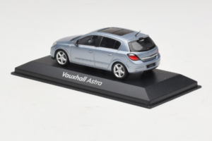 Opel Astra H Blue Metallic Minichamps 1:43 ASTRA004 Fém – 3. kép a 4-ből