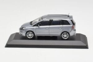 Opel Zafira A OPC Light Blue Metallic Minichamps 1:43 ZAFIRA001 Fém
