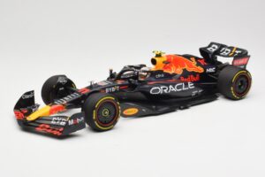 Oracle Red Bull Racing RB18 #11 S. Perez Miami GP 2022 Minichamps 1:18 110220511 Fém