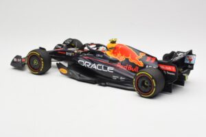 Oracle Red Bull Racing RB18 #11 S. Perez Miami GP 2022 Minichamps 1:18 110220511 Fém – 5. kép a 6-ből