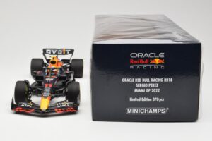 Oracle Red Bull Racing RB18 #11 S. Perez Miami GP 2022 Minichamps 1:18 110220511 Fém – 6. kép a 6-ből