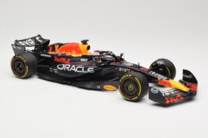 Oracle Red Bull Racing RB19 #1 M. Verstappen Winner Italian GP 2023 Minichamps 1:18 110231501 Fém – 4. kép a 6-ből