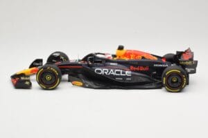 Red Bull Racing RB20 #1 M. Verstappen Winner China GP 2024 Minichamps 1:18 110240501 Fém – 3. kép a 6-ből