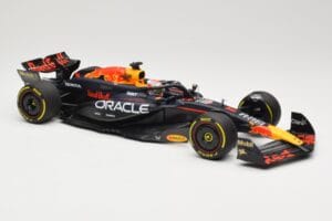 Red Bull Racing RB20 #1 M. Verstappen Winner China GP 2024 Minichamps 1:18 110240501 Fém – 4. kép a 6-ből