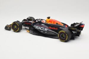 Red Bull Racing RB20 #1 M. Verstappen Winner China GP 2024 Minichamps 1:18 110240501 Fém – 5. kép a 6-ből