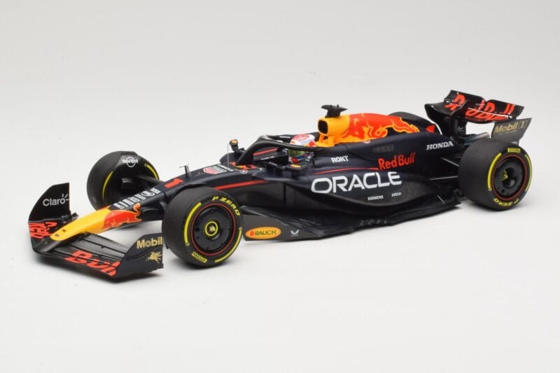 Red Bull Racing RB20 #1 M. Verstappen Winner China GP 2024 Minichamps 1:18 110240501 Fém