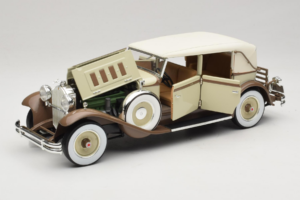 Packard Brewster Fehér Signature Models 1:18 PACKARD001 Fém – 2. kép a 8-ből