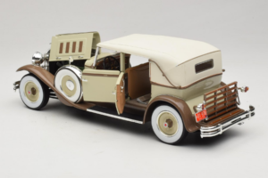 Packard Brewster Fehér Signature Models 1:18 PACKARD001 Fém – 5. kép a 8-ből