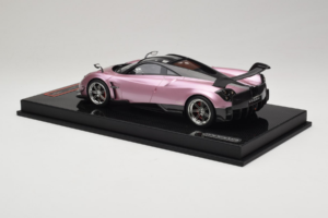 Pagani Huayra BC Pearl Pink AB Models 1:18 REMC032 Gyanta – 5. kép a 7-ből