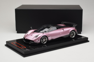 Pagani Huayra BC Pearl Pink AB Models 1:18 REMC032 Gyanta – 7. kép a 7-ből