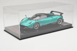 Pagani Huayra BC Green Metallic Yy Model 1:18 REMC020 Gyanta – 6. kép a 7-ből