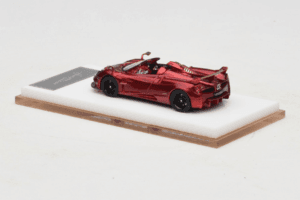 Pagani Huayra Roadster Tricolore Piros Henson & Heaven 1:64 PHRTR01 Fém – 5. kép a 7-ből