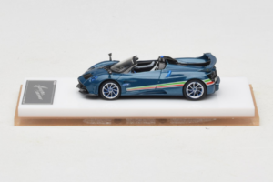 Pagani Huayra Tricolore Roadster Kék Henson & Heaven 1:64 PHTRB01 Gyanta