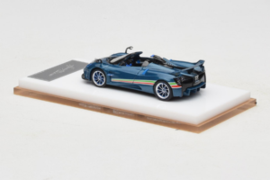 Pagani Huayra Tricolore Roadster Kék Henson & Heaven 1:64 PHTRB01 Gyanta – 5. kép a 8-ből