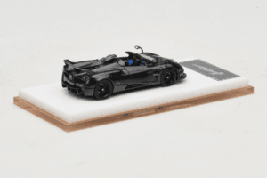 Pagani Huayra Tricolore Roadster Exposed Carbon Henson & Heaven 1:64 PHREC01 Fém – 3. kép a 7-ből