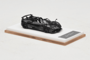 Pagani Huayra Tricolore Roadster Exposed Carbon Henson & Heaven 1:64 PHREC01 Fém – 4. kép a 7-ből