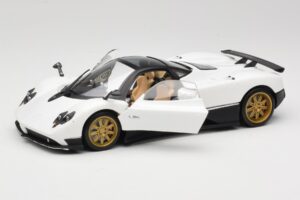 Pagani Zonda F Fehér Mondo Motors 1:18 157655 Fém – 2. kép a 8-ből