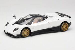 Pagani Zonda F Fehér Mondo Motors 1:18 157655 Fém