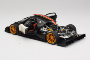 Pagani Zonda R Revolucion Fehér AUTOart 1:18 78262 Fém – 5. kép a 8-ből
