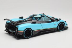 Pagani Zonda Uno Carbon Világoskék Almost Real 1:18 850630001 Fém – 3. kép a 8-ből
