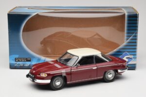 Panhard 24 CT Piros Solido 1:18 1832500 Fém – 8. kép a 8-ből