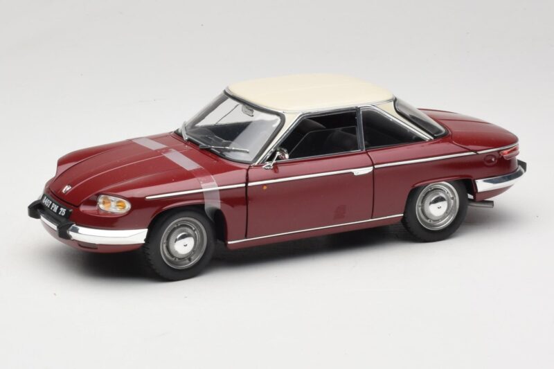 Panhard 24 CT Piros Solido 1:18 1832500 Fém