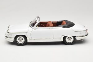 Panhard PL17 Kabrió Fehér Solido 1:18 8174 Fém – 4. kép a 8-ből