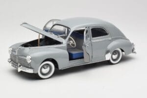 Peugeot 203 Gris Clair Solido 1:18 8145 Fém – 2. kép a 8-ből