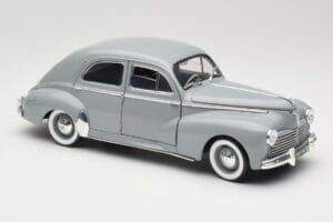Peugeot 203 Gris Clair Solido 1:18 8145 Fém – 6. kép a 8-ből