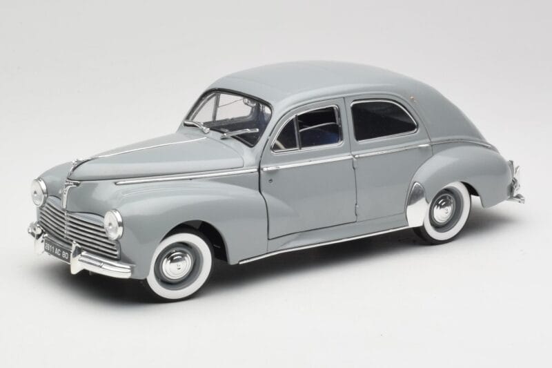 Peugeot 203 Gris Clair Solido 1:18 8145 Fém