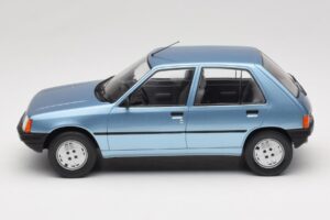 Peugeot 205 Kék MCG 1:18 MCG18491 Fém – 3. kép a 6-ből