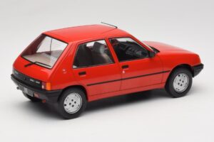 Peugeot 205 Piros MCG 1:18 MCG18492 Fém – 2. kép a 6-ből