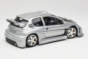 Peugeot 206 MTK Ezüst Solido 1:18 1817 Fém – 3. kép a 8-ből