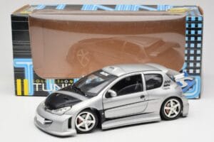 Peugeot 206 MTK Ezüst Solido 1:18 1817 Fém – 8. kép a 8-ből